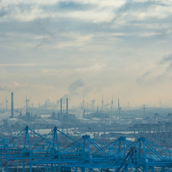 emissions from industry in port