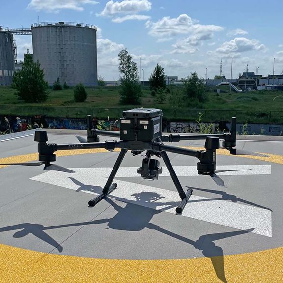 Vertiport ‘Galileo’ staat op het terrein van het Future Mobility Park in de Merwehaven te Rotterdam klaar om op te stijgen