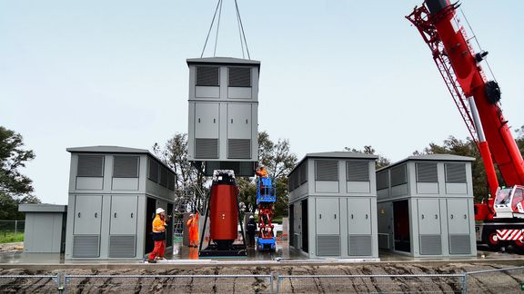 Verlegung von Landstrom am Calandkanaal