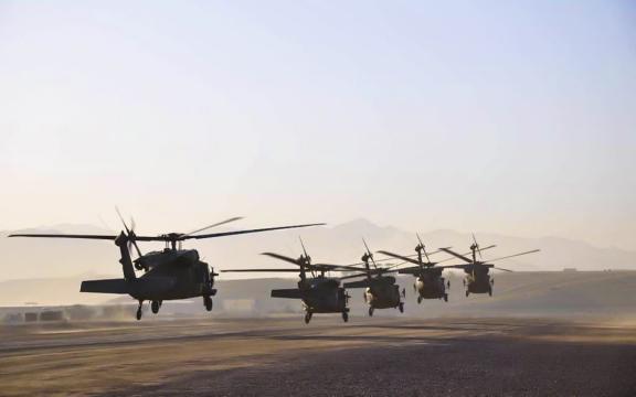 Amerikaanse Black Hawk transporthelikopter