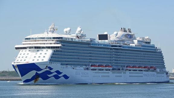 Ankunft der Regal Princess in Rotterdam