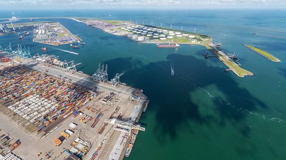 Slag van Maasmond en Maasvlakte uit de lucht