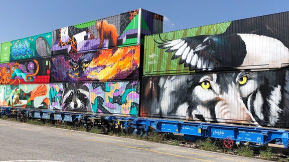 Der Rotterdamer Hafen heißt Noah’s Train willkommen: das längste mobile Kunstwerk für mehr Transport auf der Schiene