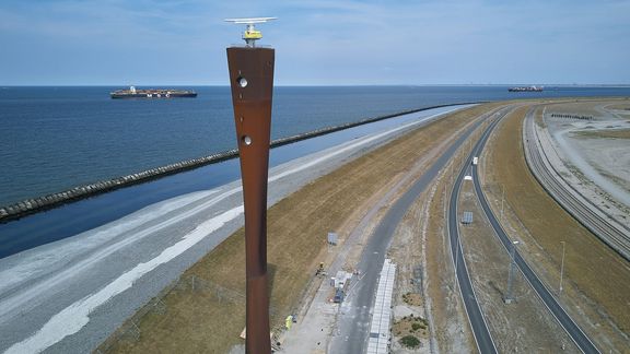 De radartoren op de Maasvlakte