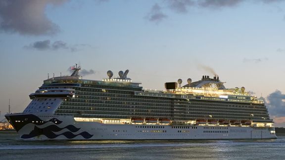 Sky Princess arrives in Rotterdam