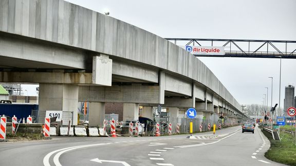 Betonnen viaduct Theemswegtracé