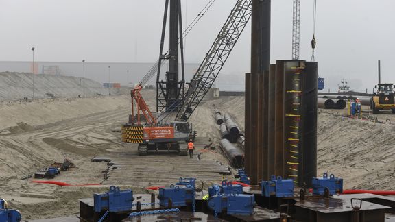 Verlenging kademuur Sif Group Maasvlakte Haven Rotterdam