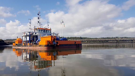 Waterinjectievoertuig Jetsed van Van Oord in Calandkanaal