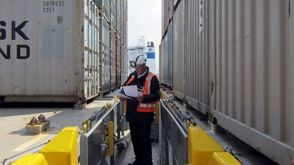 An inspector at work in the port