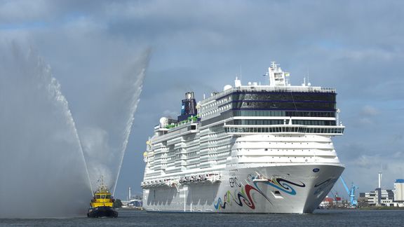 Norwegian Epic komt aan in Rotterdam