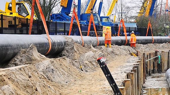 Construction pipelines