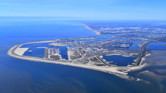 Luchtfoto maasvlakte 2