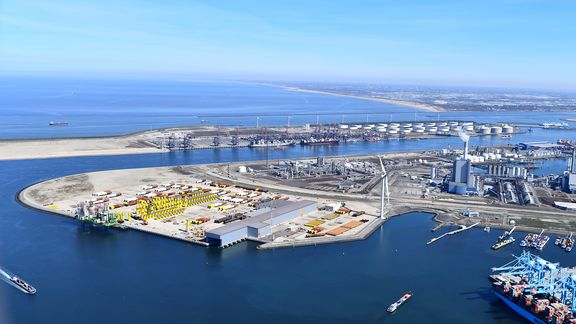 Maasvlakte aus der Vogelperspektive fotografiert