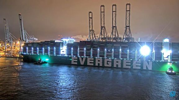 Ever Ace in de Rotterdamse haven