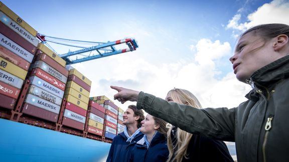 Leerlingen aan boord van de FutureLand Ferry