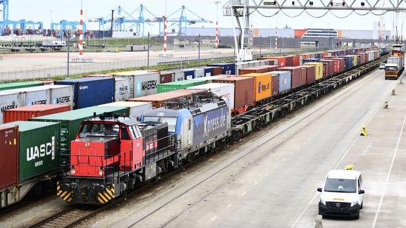 Rail freight transport