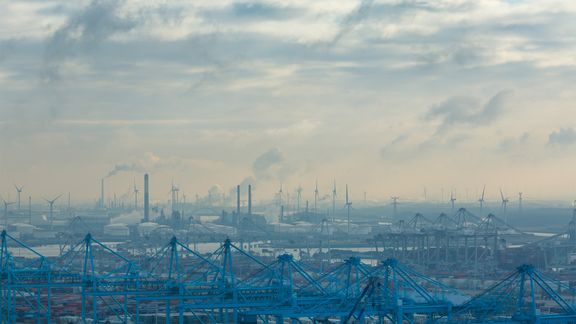 Emissionen der Industrie im Hafen