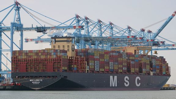 MSC Loreto bij APM2 Terminal op Maasvlakte 2