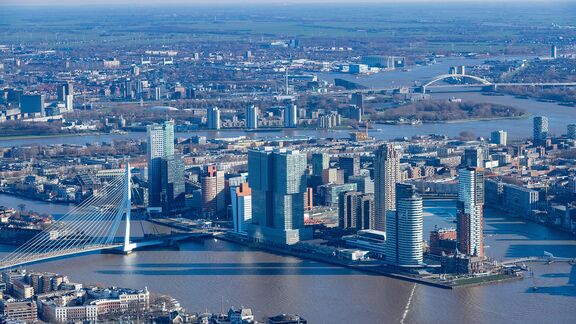 De skyline van Rotterdam