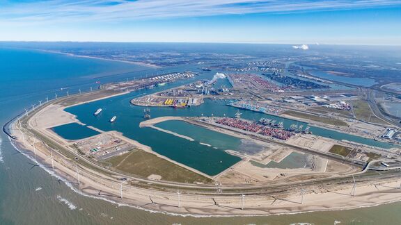 Luchtfoto Maasvlakte