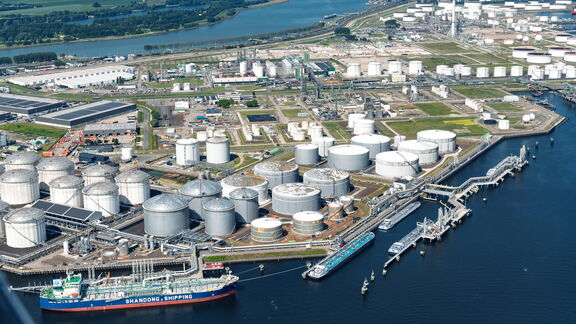 Europoort with behind it Maasvlakte 1 