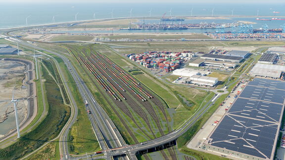 Luchtfoto Emplacement Maasvlakte Zuid
