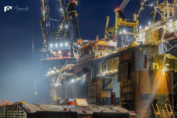 thialf.jpg