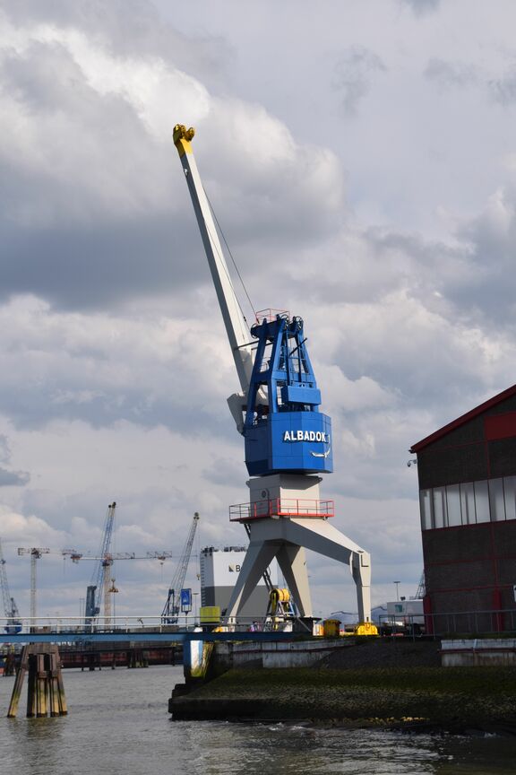 rdm-kade---rdm-dokhaven---rotterdam---port-crane-albadok-1-(01.jpg