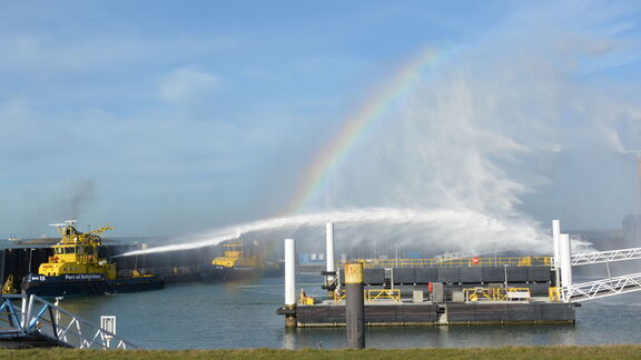 regenboog_in_de_water_pistoolhaven_1.jpeg