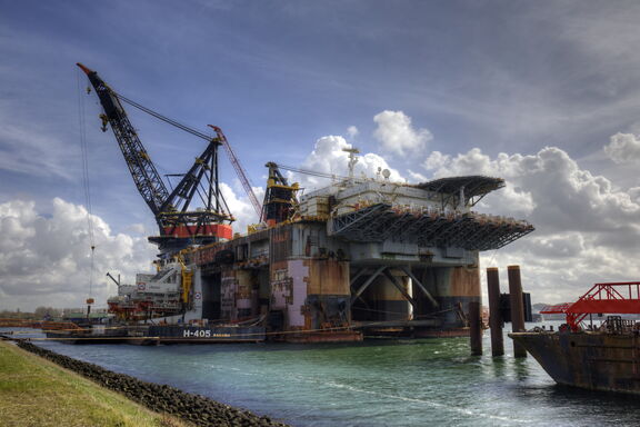 sscv-thialf-crane-vessel-02.jpg