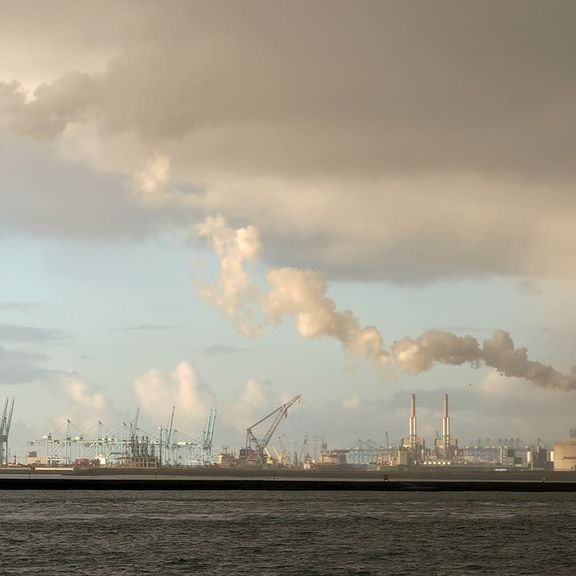 Industrie in de haven CO2 uitstoot