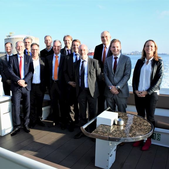 Arbeitsbesuch einer Delegation des Bundesverbandes der Deutschen Industrie (BDI) im Hafen von Rotterdam