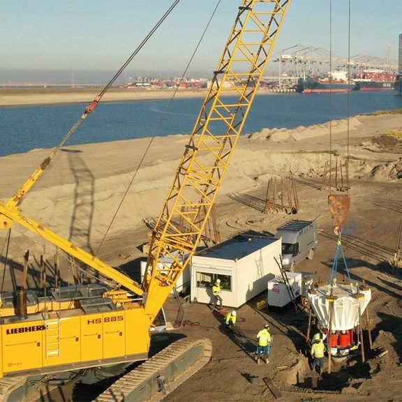 rial with foundation piles at Prinses Amaliahaven in the Rotterdam port area of Maasvlakte