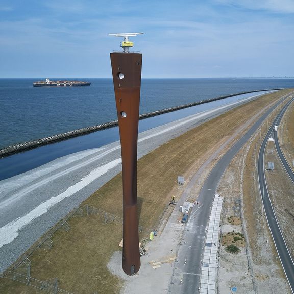 De radartoren op de Maasvlakte