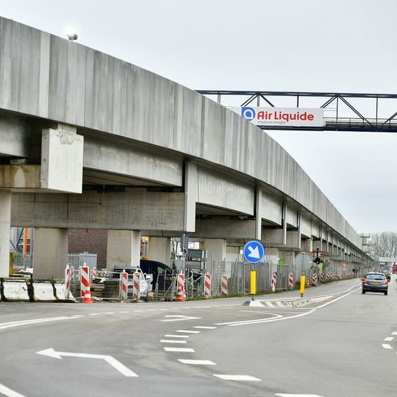 Betonnen viaduct Theemswegtracé