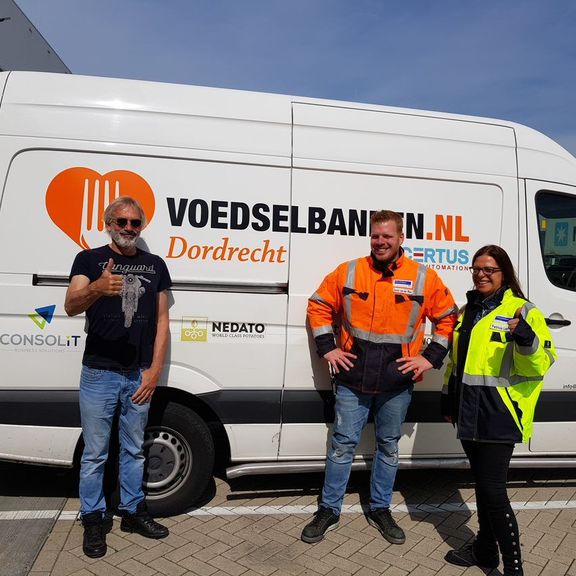 Vers fruit voor de voedselbank uit de Rotterdamse haven