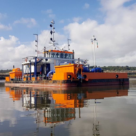 Waterinjectievoertuig Jetsed van Van Oord in Calandkanaal