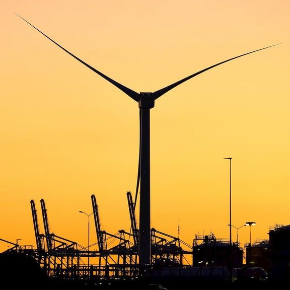 The giant mill on Maasvlakte 2