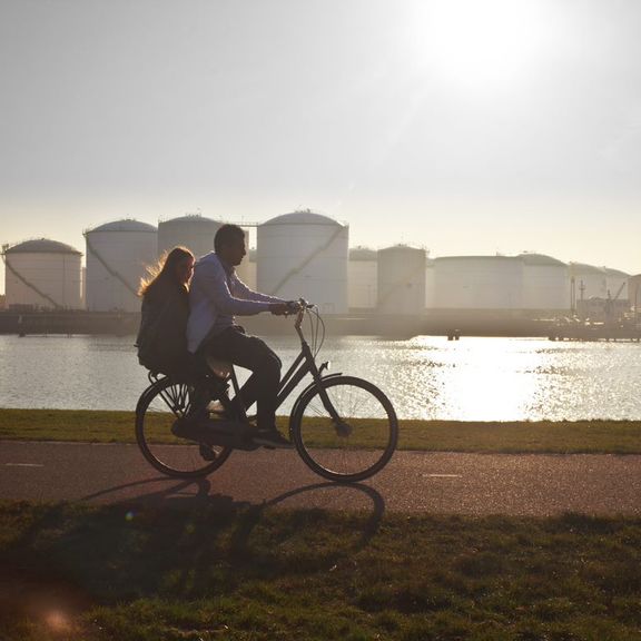 Cyclist in port, petrochemical cluster