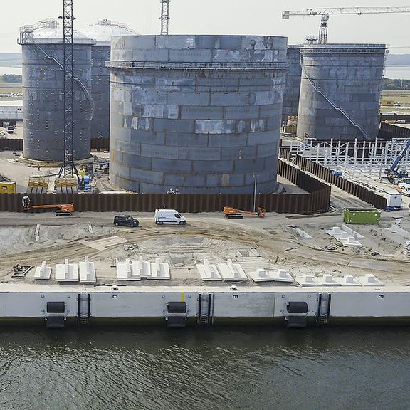 Kademuur Hartel Tank terminal