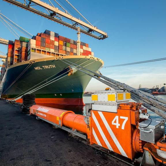 Shoretension schip aan kade