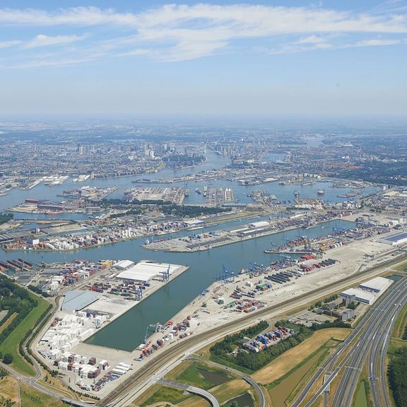 Luftbild des Waal-Eemhaven-Gebietes