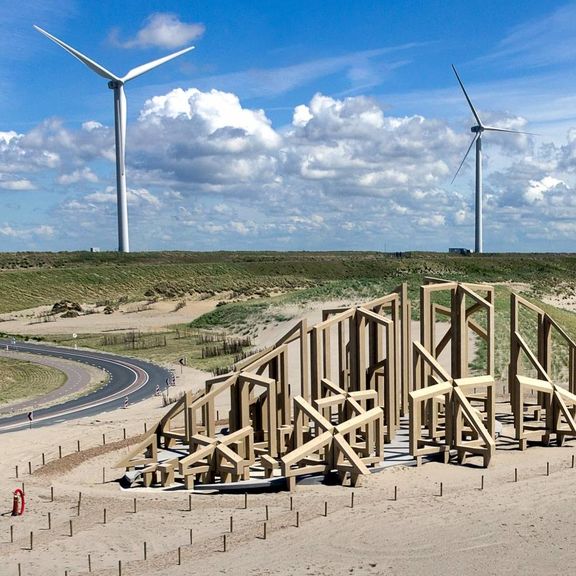 Zandwacht op Maasvlakte 2