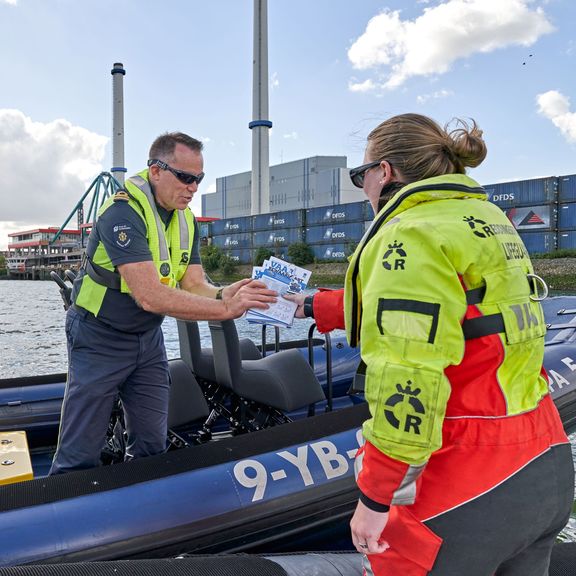 Watersteward op het water