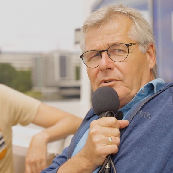 Frans van Keulen en presentator Celwin Frenzen