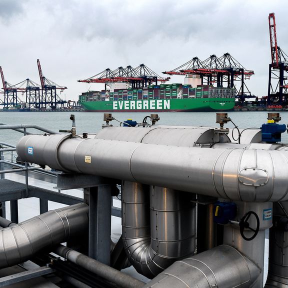 鹿特丹港的油舱测量系统