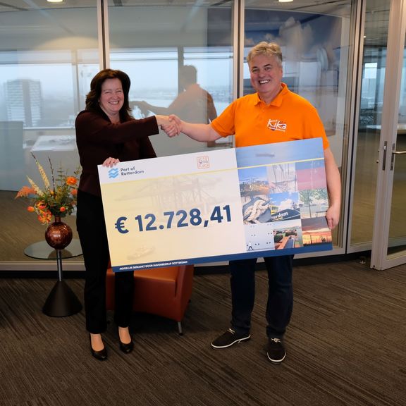 Uitreiking cheque