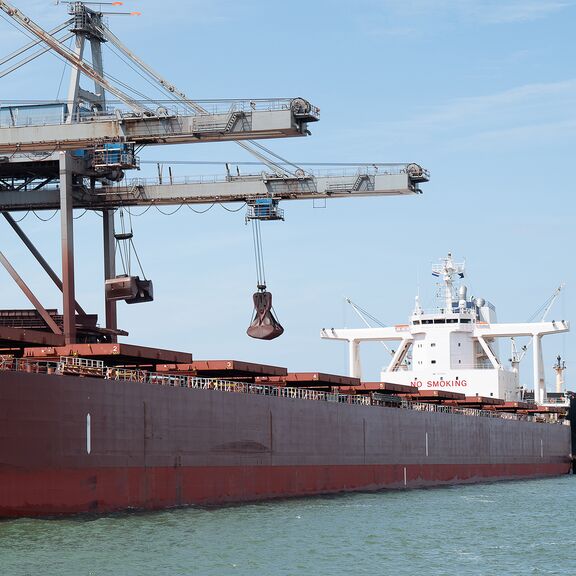 Fortune unloading ore at the EECV terminal