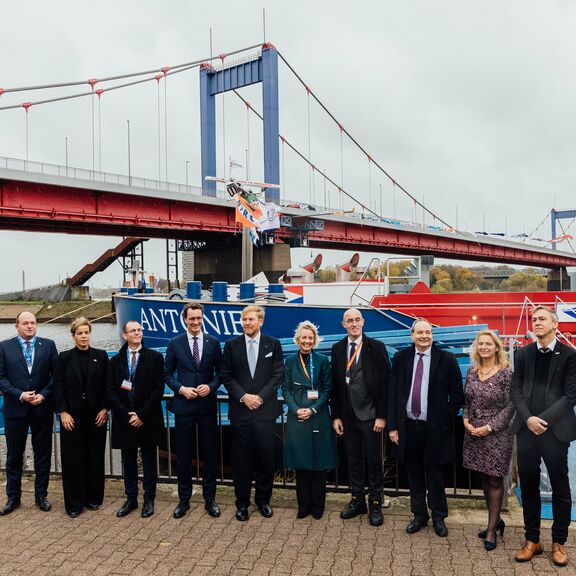 King Willem-Alexander during his visit at duisport