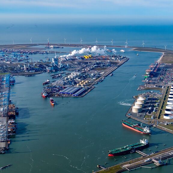 Maasvlakte 2 vanuit de lucht gezien
